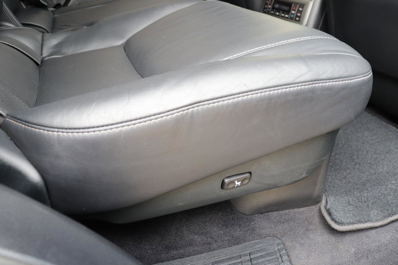 Used 2015 Lexus LX 570 4WD image 34