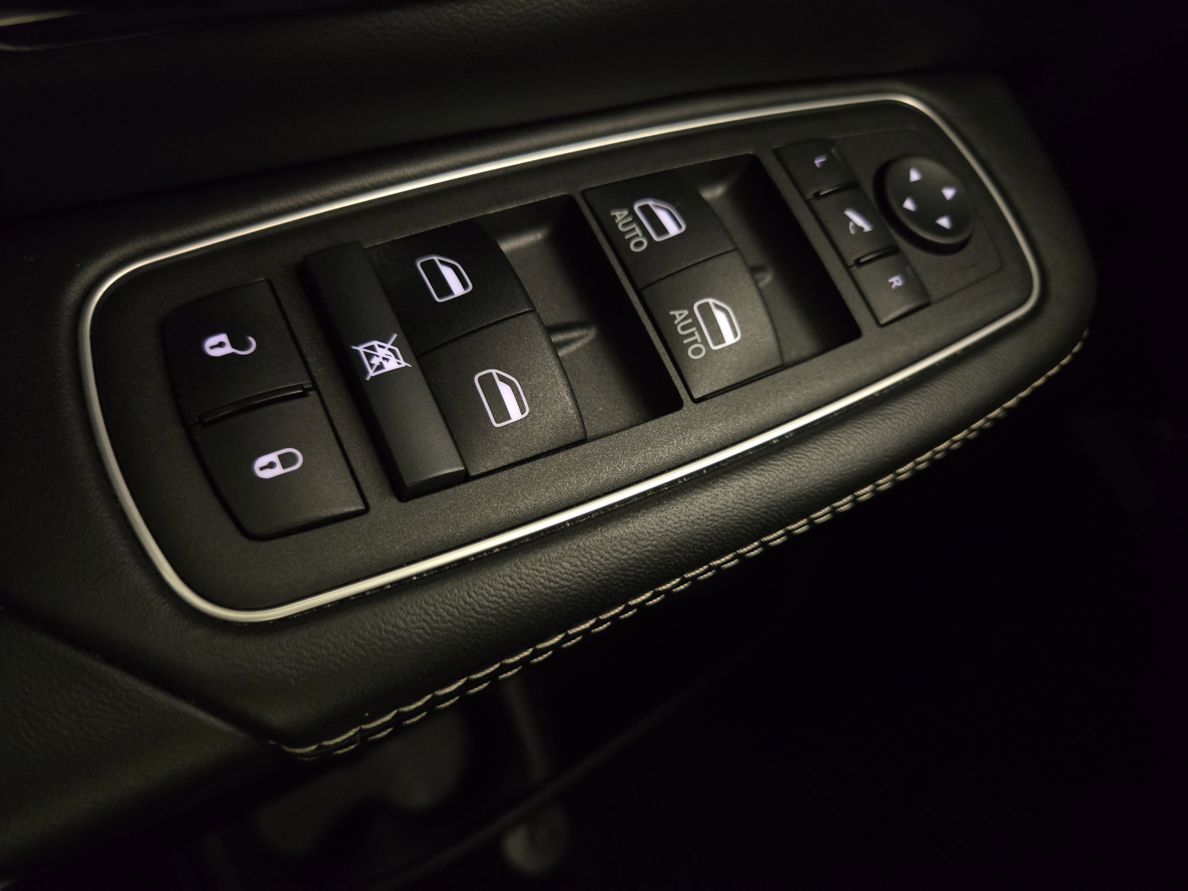 Used 2022 RAM 1500 Limited AWD/4WD image 28