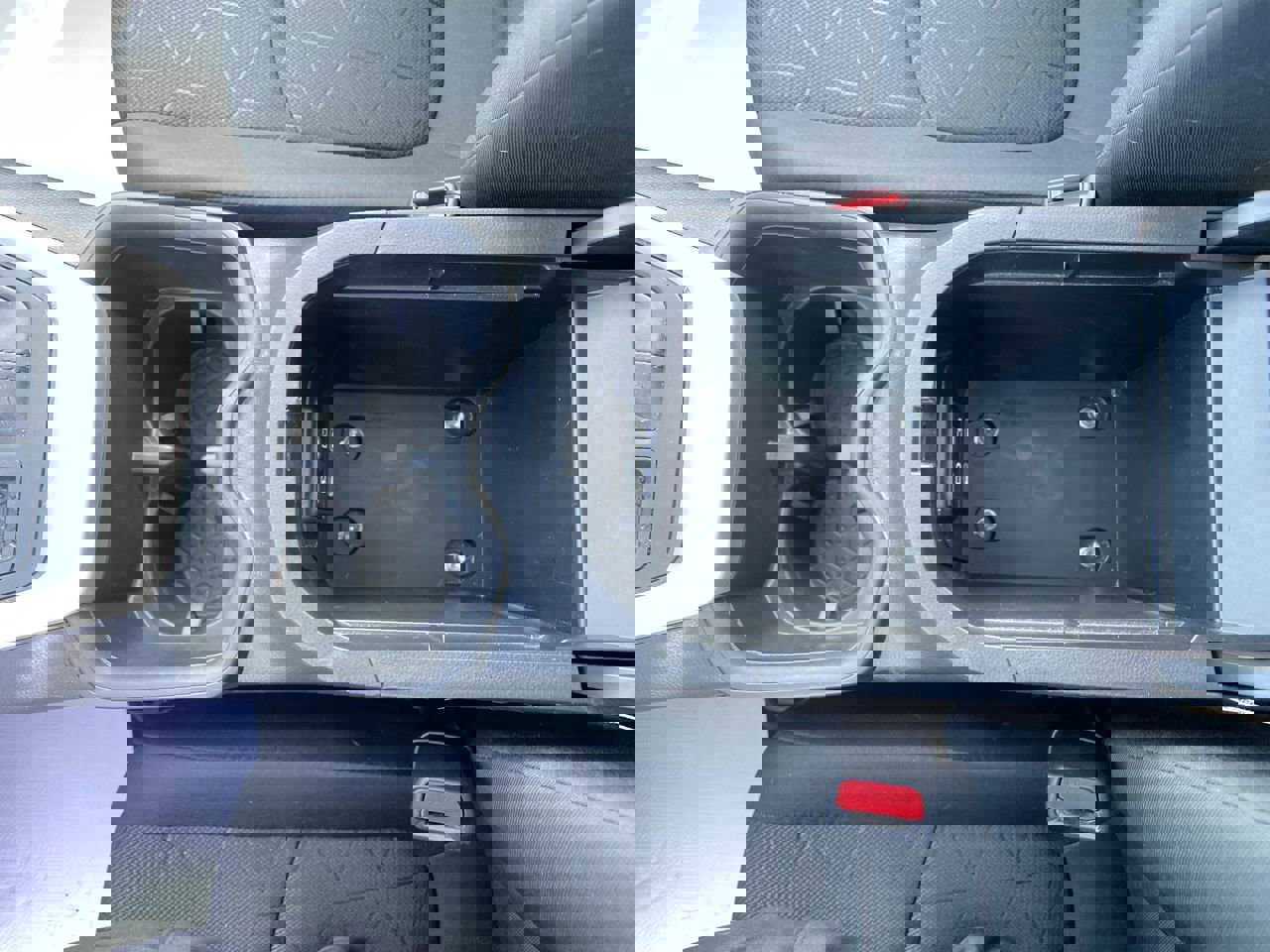 Used 2022 Toyota RAV4 XLE w/ Convenience Package image 21