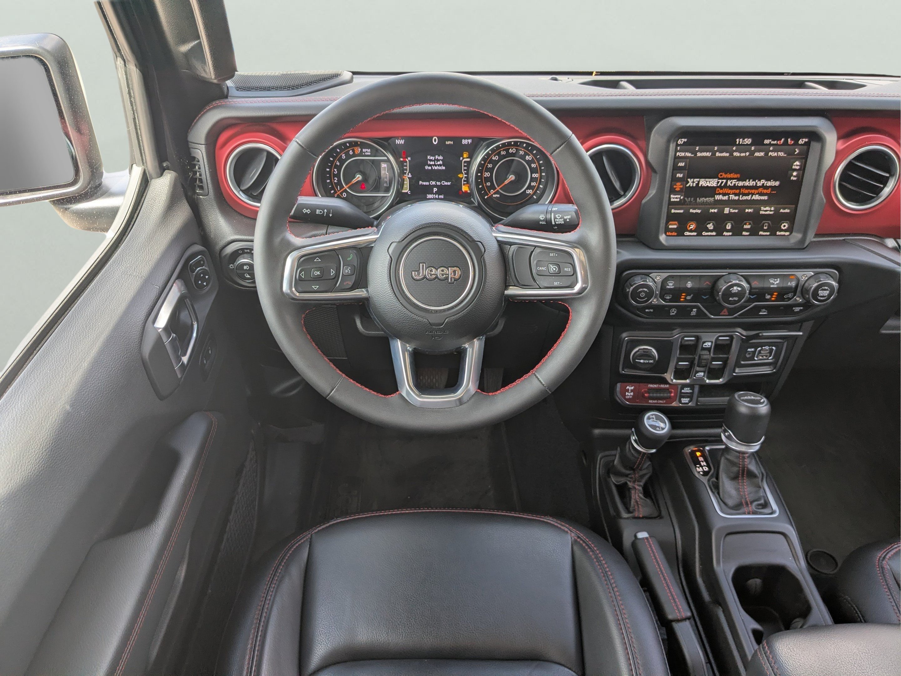 Used 2023 Jeep Gladiator Rubicon w/ LED Lighting Group AWD/4WD image 12