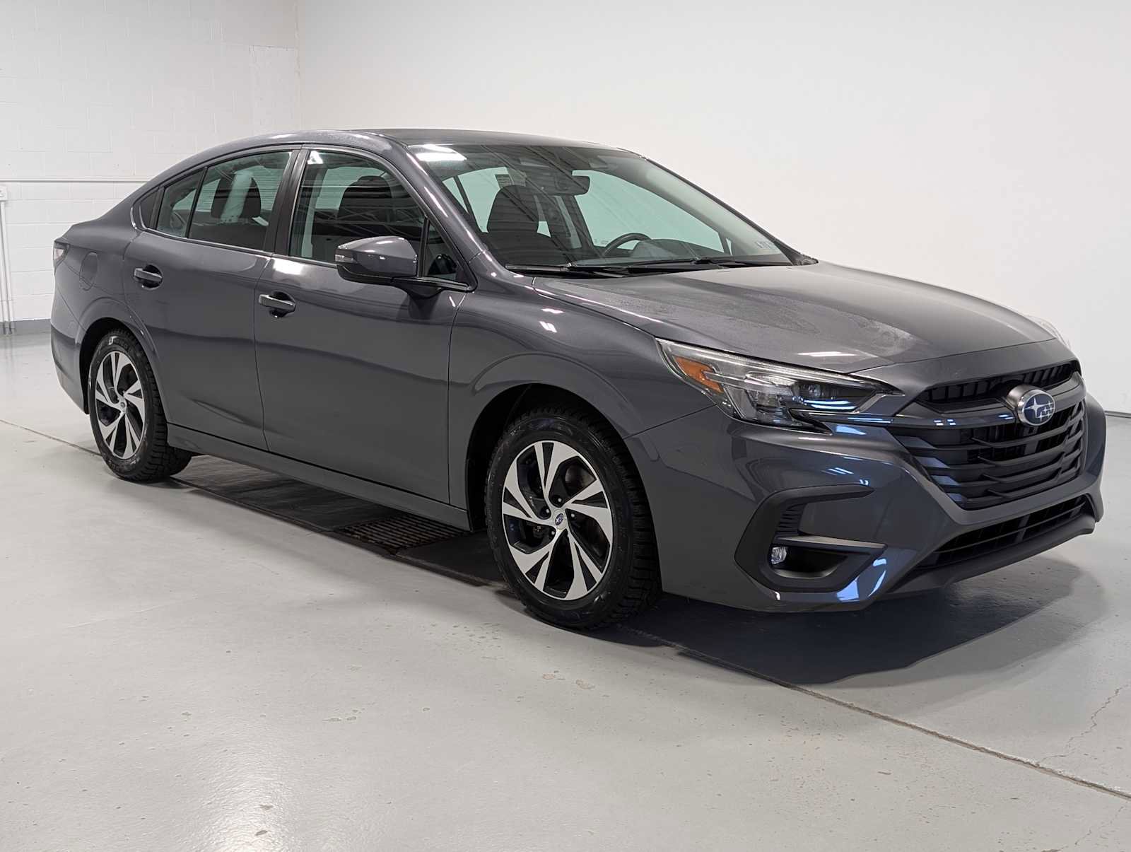 Used 2024 Subaru Legacy Premium AWD/4WD image 6