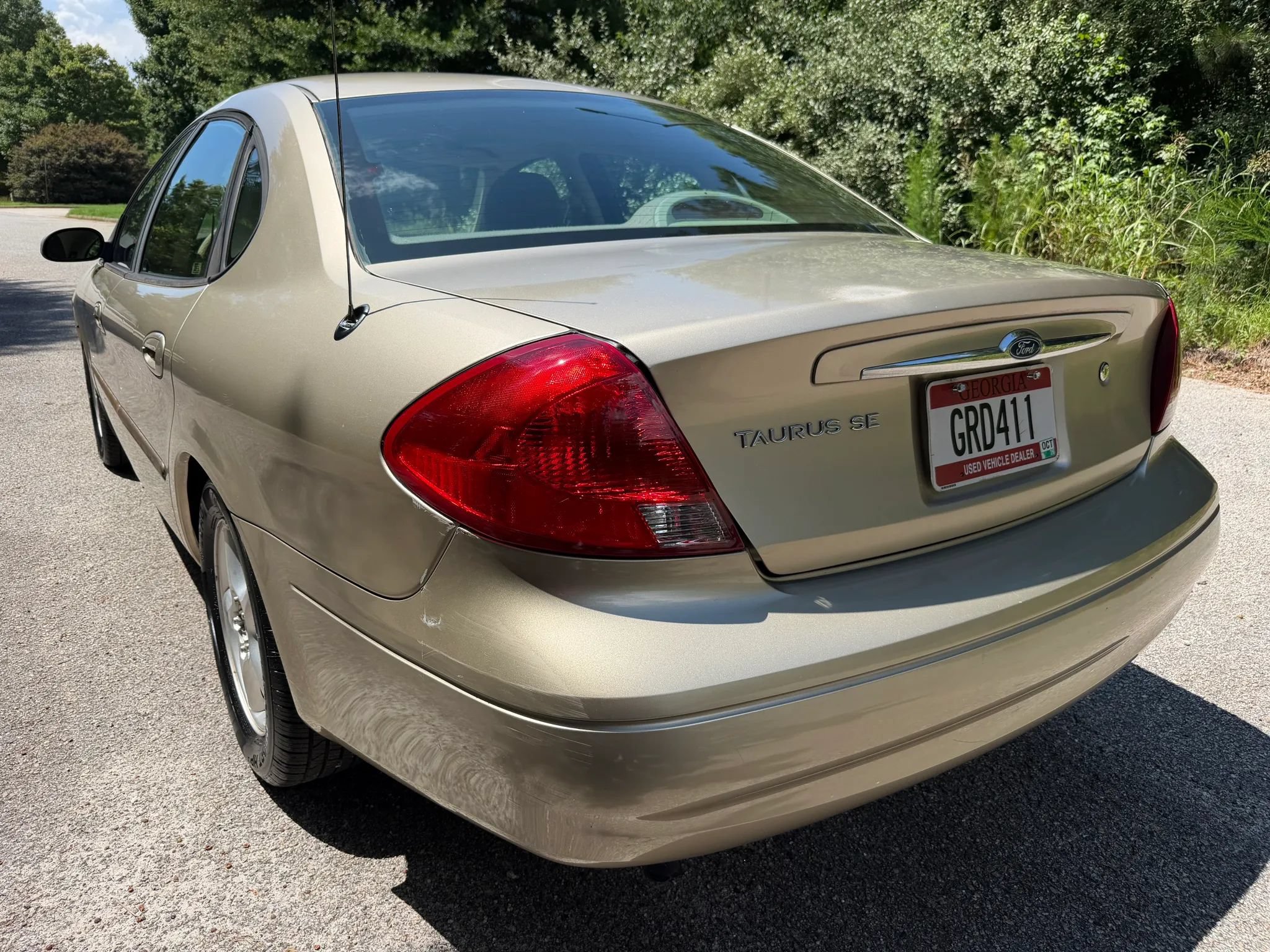 Used 2000 Ford Taurus SE FWD image 3