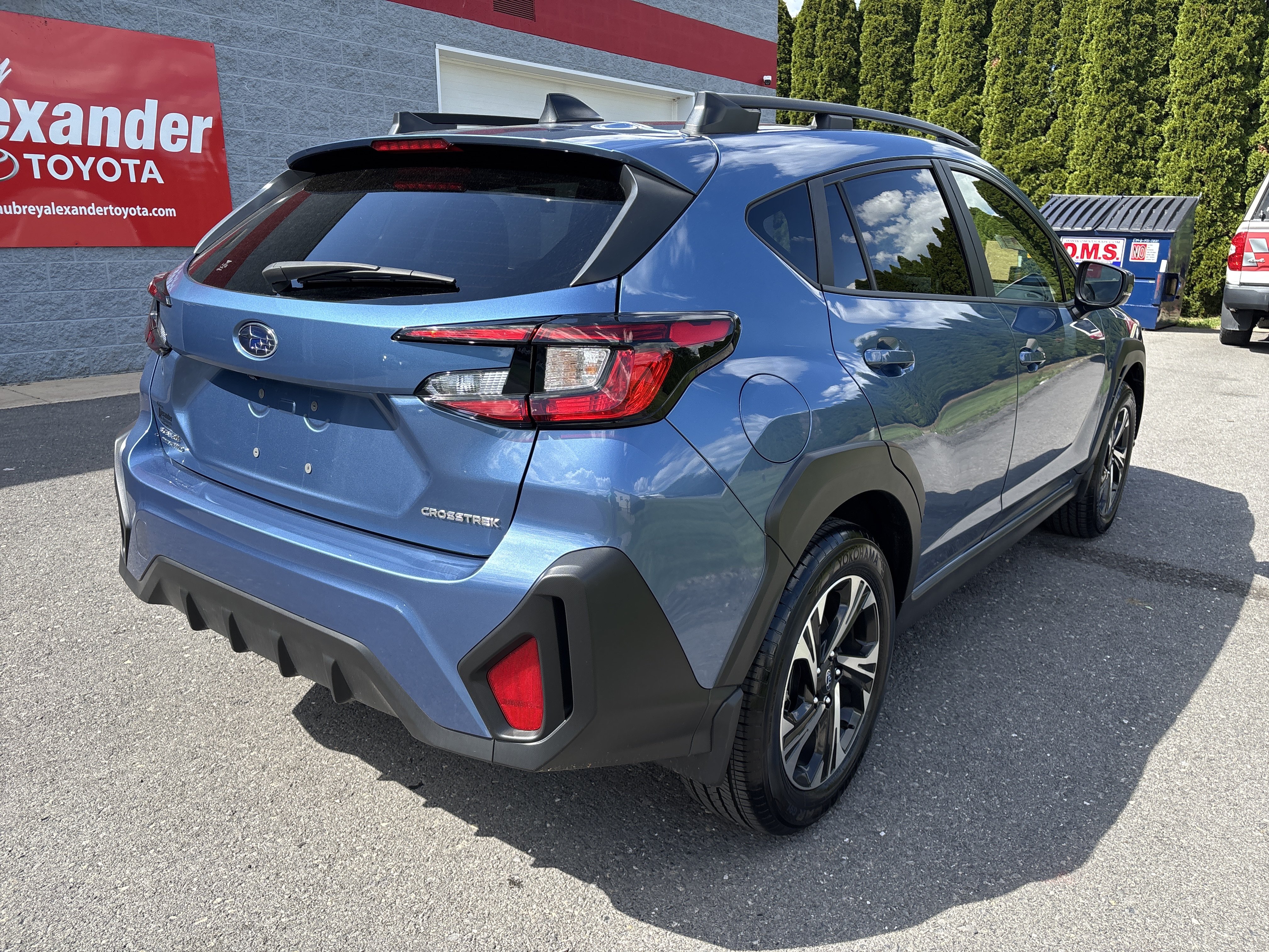 Used 2024 Subaru Crosstrek 2.0i Premium AWD/4WD video 3