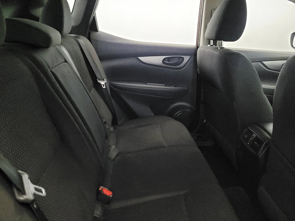 Used 2019 Nissan Rogue Sport S w/ Appearance Package AWD/4WD image 19