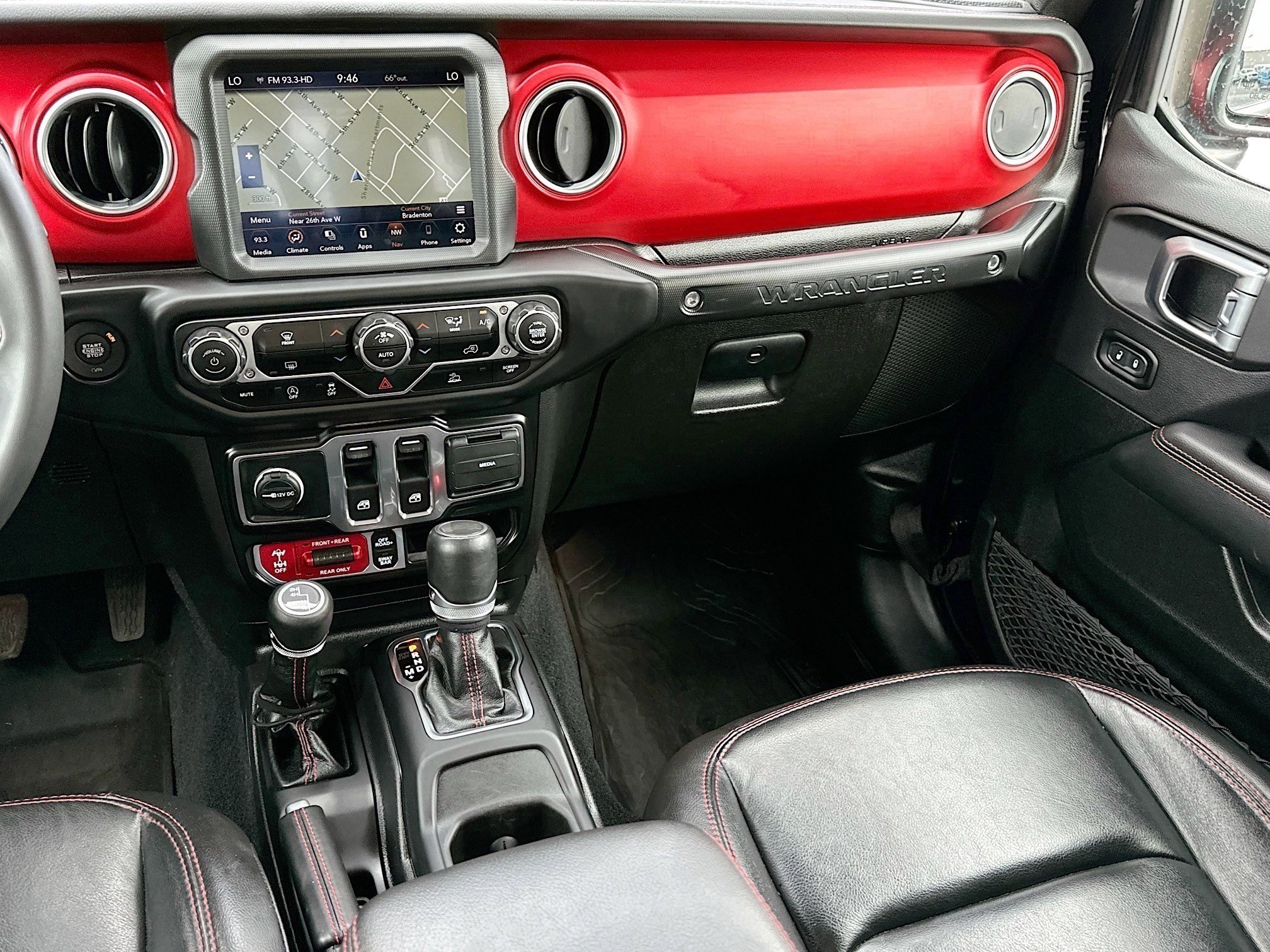 Used 2023 Jeep Wrangler Rubicon AWD/4WD image 22