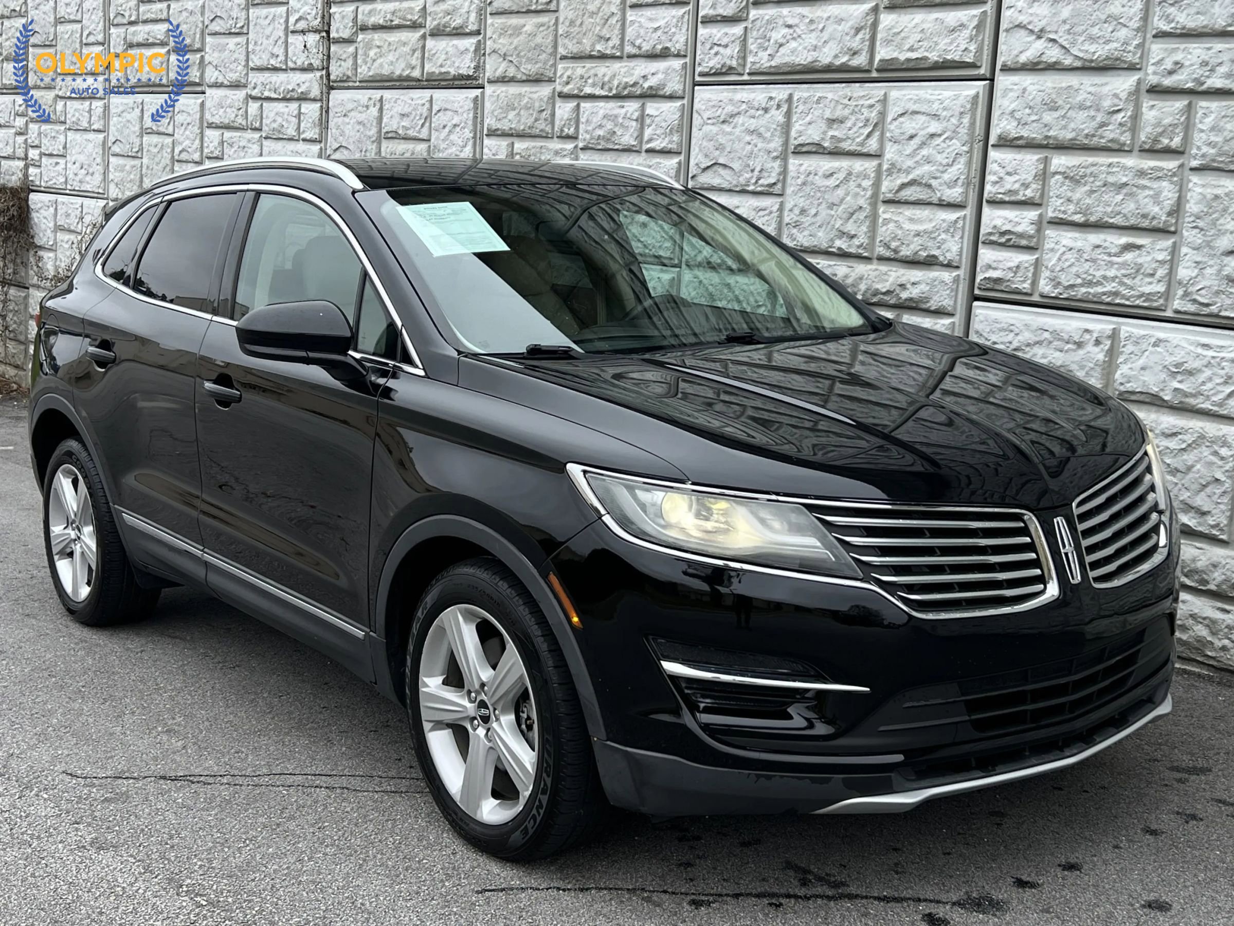 Used 2018 Lincoln MKC Premiere image 3