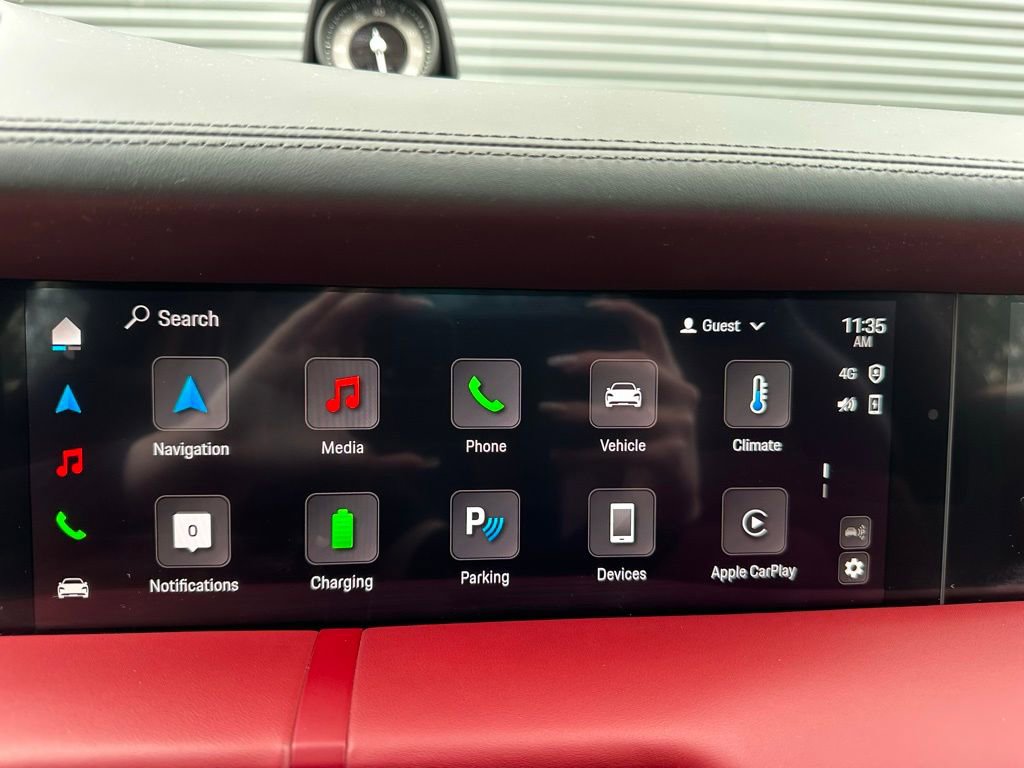 Used 2025 Porsche Taycan image 28