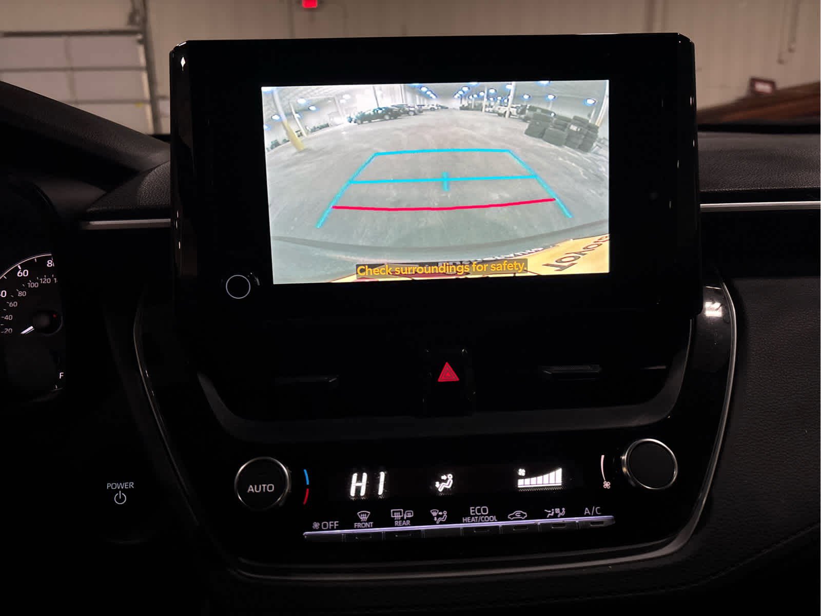 Certified 2024 Toyota Corolla Cross SE image 11