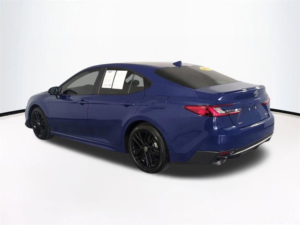 Used 2025 Toyota Camry SE w/ Multimedia Upgrade Package image 7