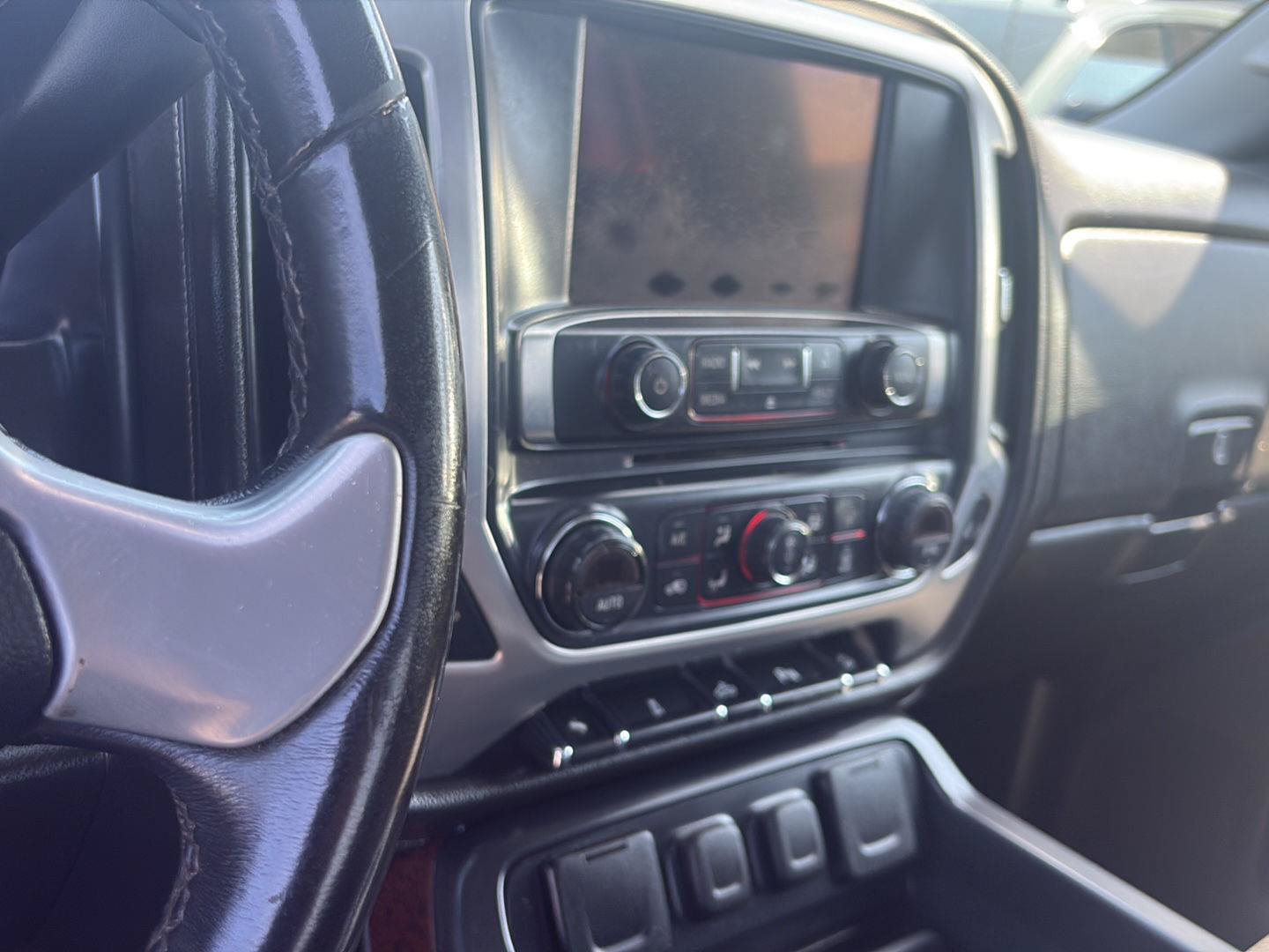 Used 2015 GMC Sierra 2500 SLE AWD/4WD image 19