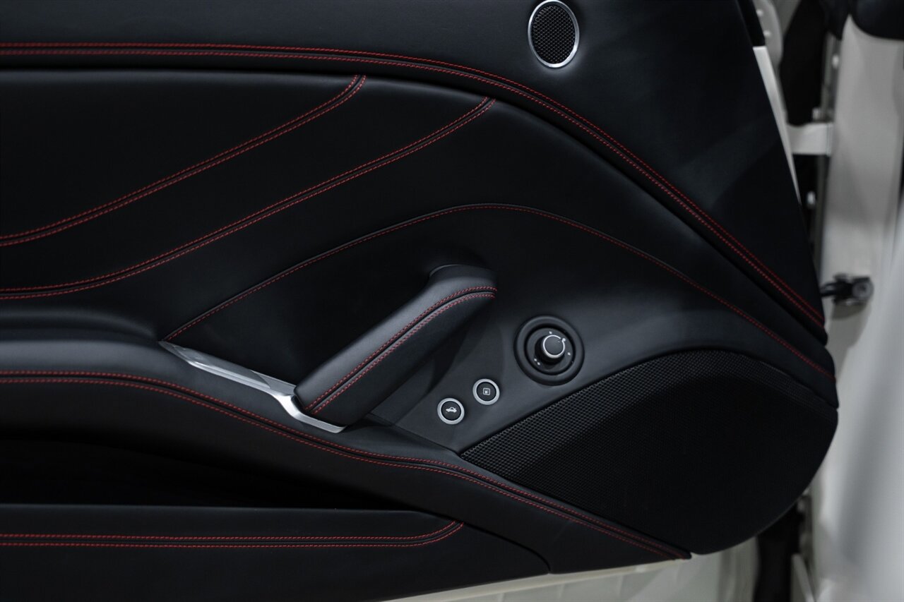 Used 2016 Ferrari California T RWD image 29