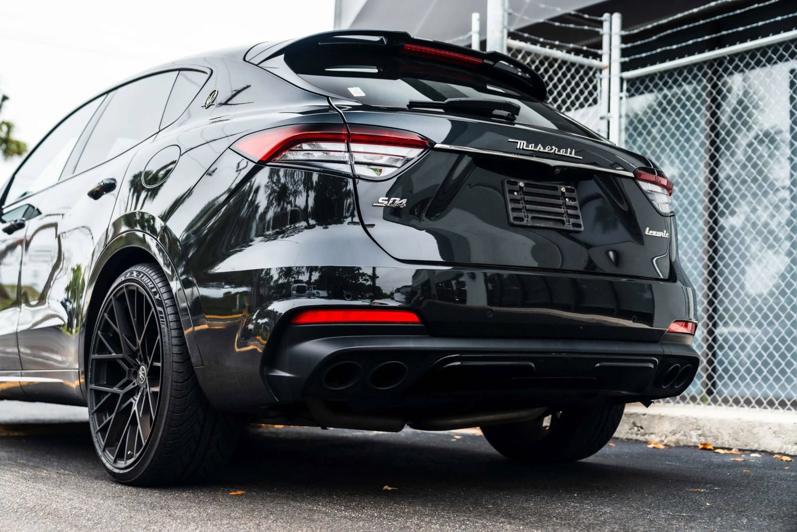 Used 2021 Maserati Levante S GranSport AWD/4WD image 9