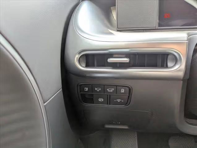 New 2026 Hyundai Ioniq 9 Limited image 14