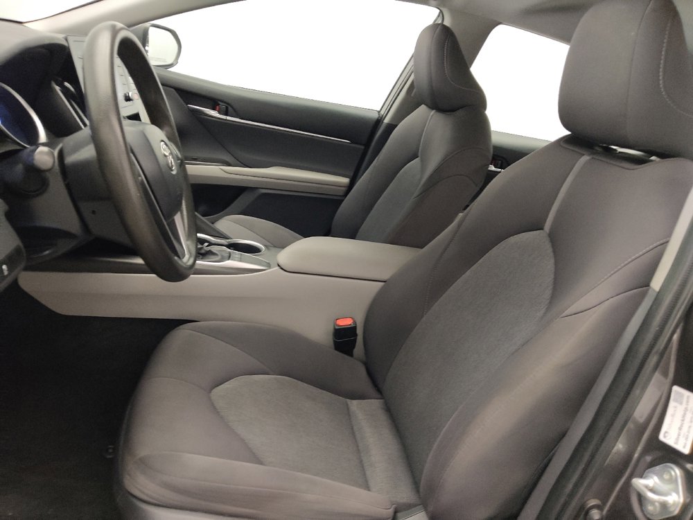 Used 2022 Toyota Camry LE image 17