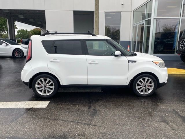 Used 2019 Kia Soul + FWD image 9