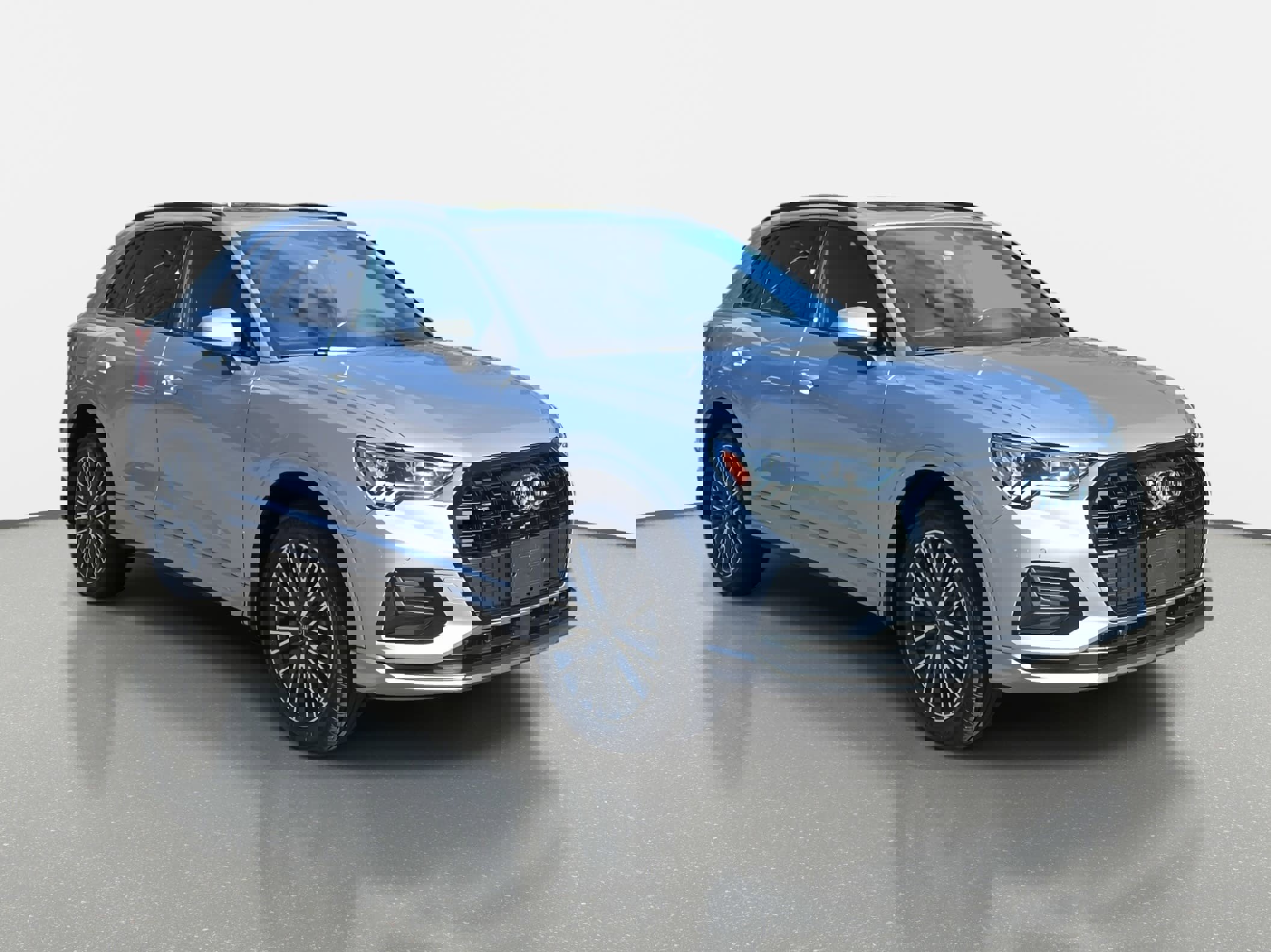 Used 2023 Audi Q3 2.0T Premium w/ Black Optic Package image 3