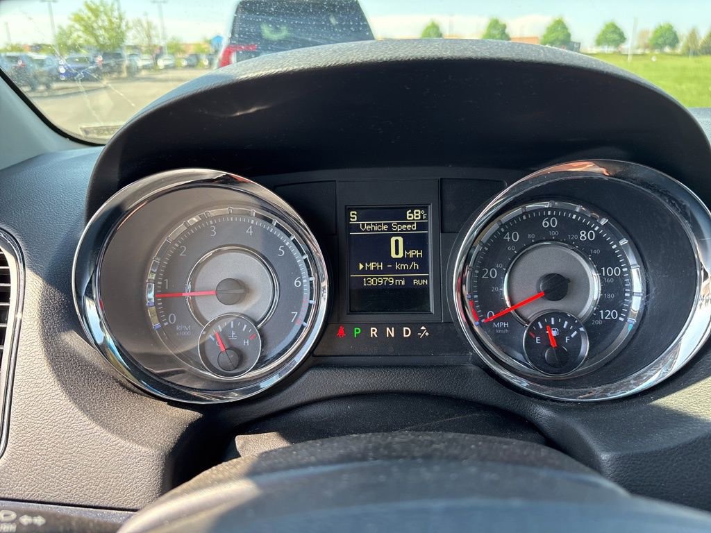 Used 2016 Chrysler Town & Country Touring w/ Driver Convenience Group image 26