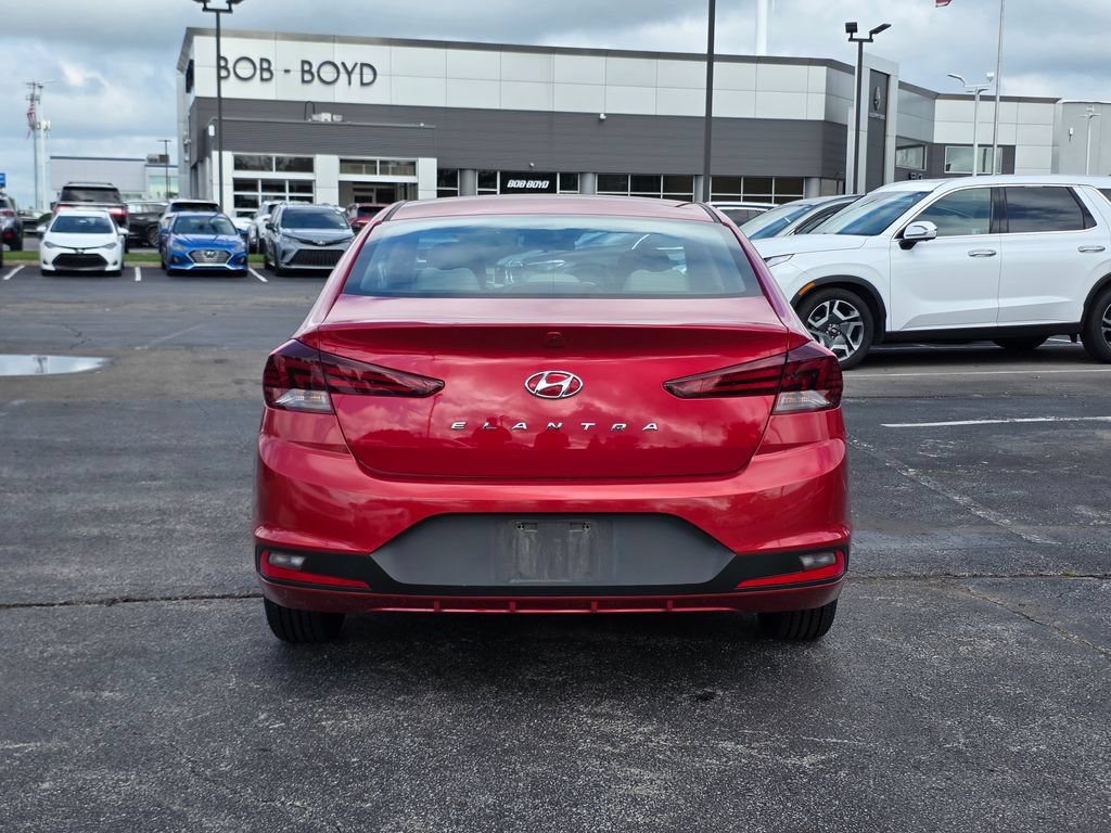 Used 2020 Hyundai Elantra SE FWD image 4