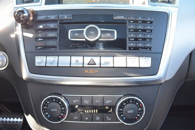 Used 2015 Mercedes-Benz ML 63 AMG 4MATIC image 30