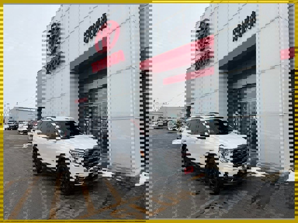 Used 2023 GMC Terrain AT4 image 1