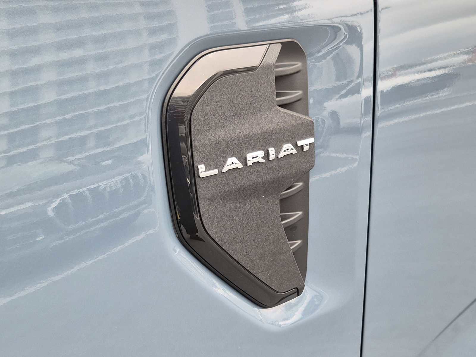 Used 2025 Ford Ranger Lariat w/ Advanced Towing Package image 11