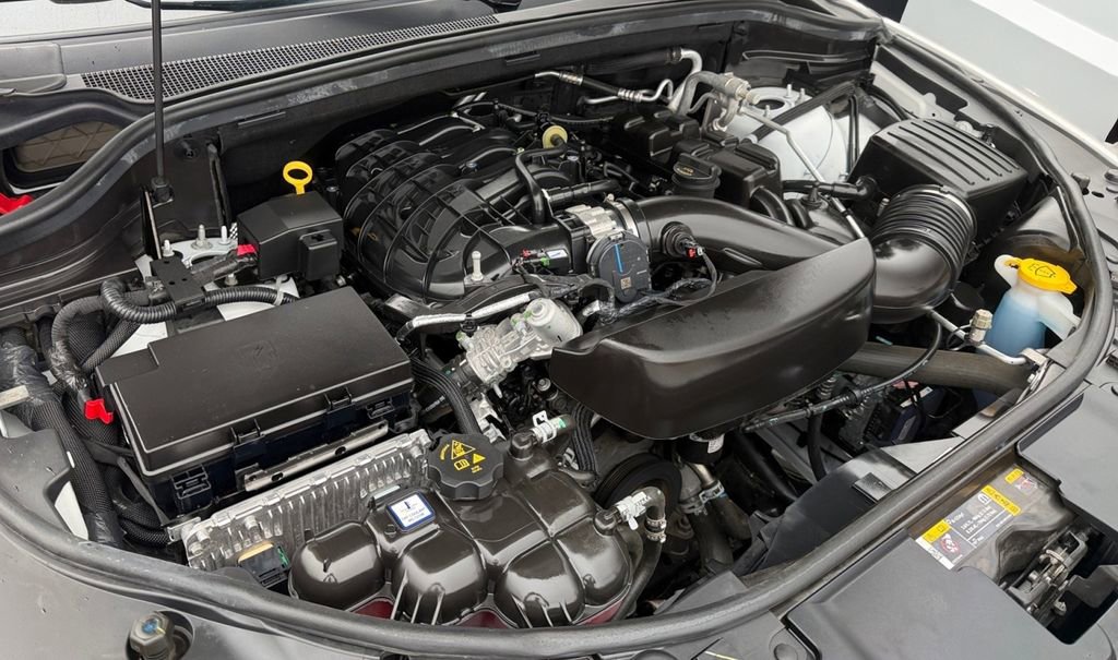 Used 2024 Dodge Durango GT image 30