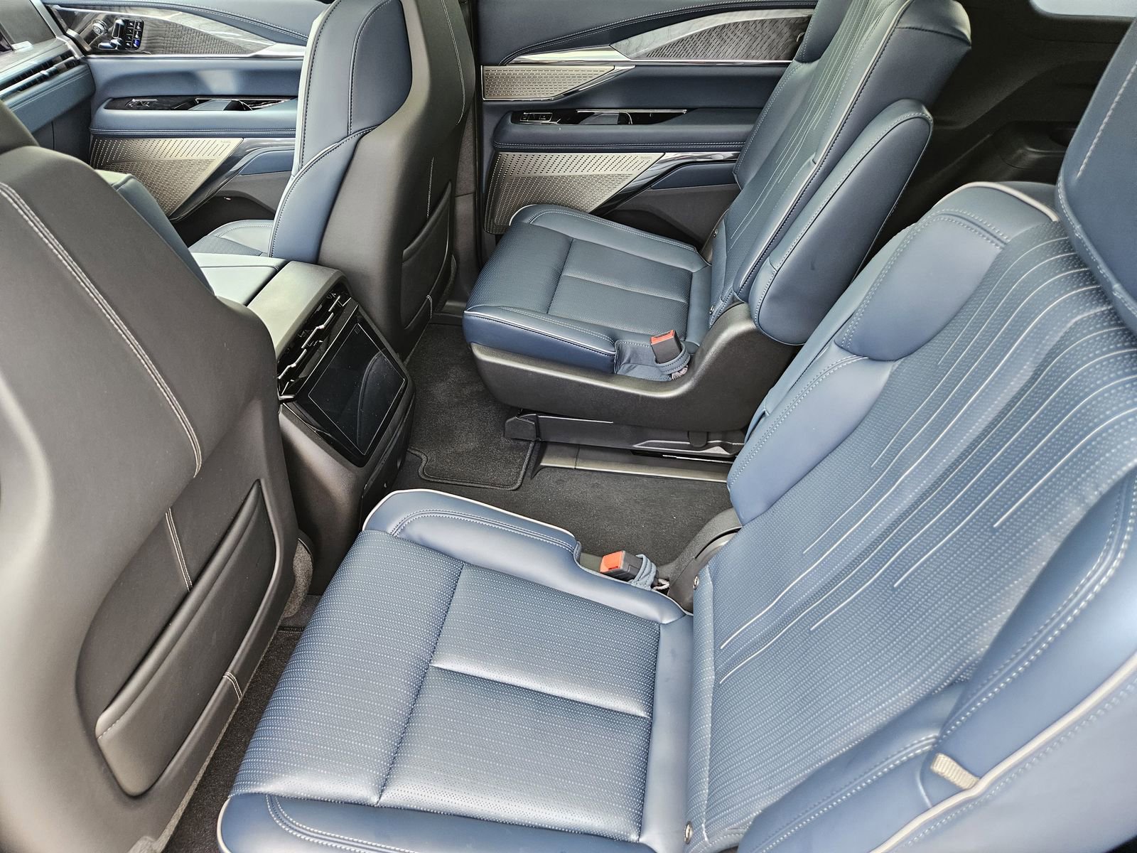 New 2026 Cadillac Escalade IQ Sport 2 image 28