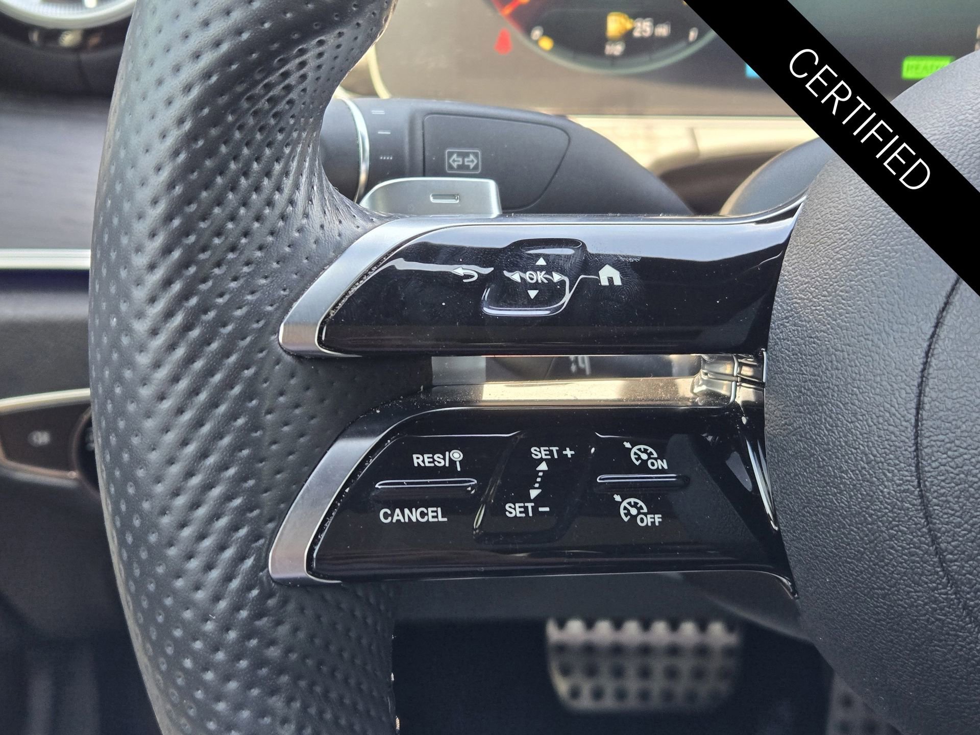 Used 2022 Mercedes-Benz E 450 Coupe image 25