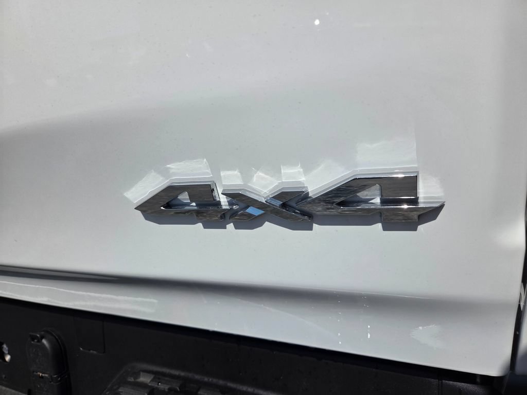 Used 2026 RAM 1500 Laramie w/ Sport Appearance Package AWD/4WD image 14