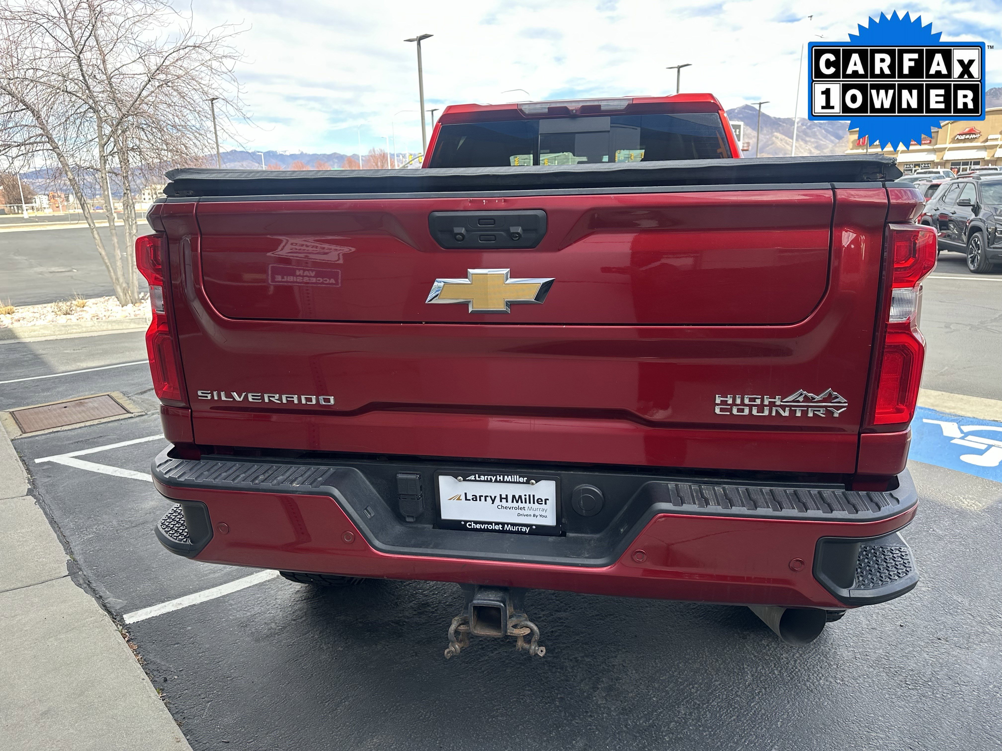 Used 2022 Chevrolet Silverado 3500 High Country w/ Safety Package II image 4