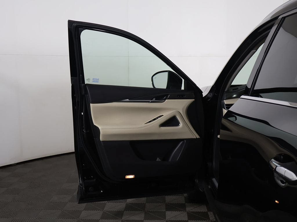 Used 2023 INFINITI QX60 Luxe w/ Performance Audio Package AWD/4WD image 24