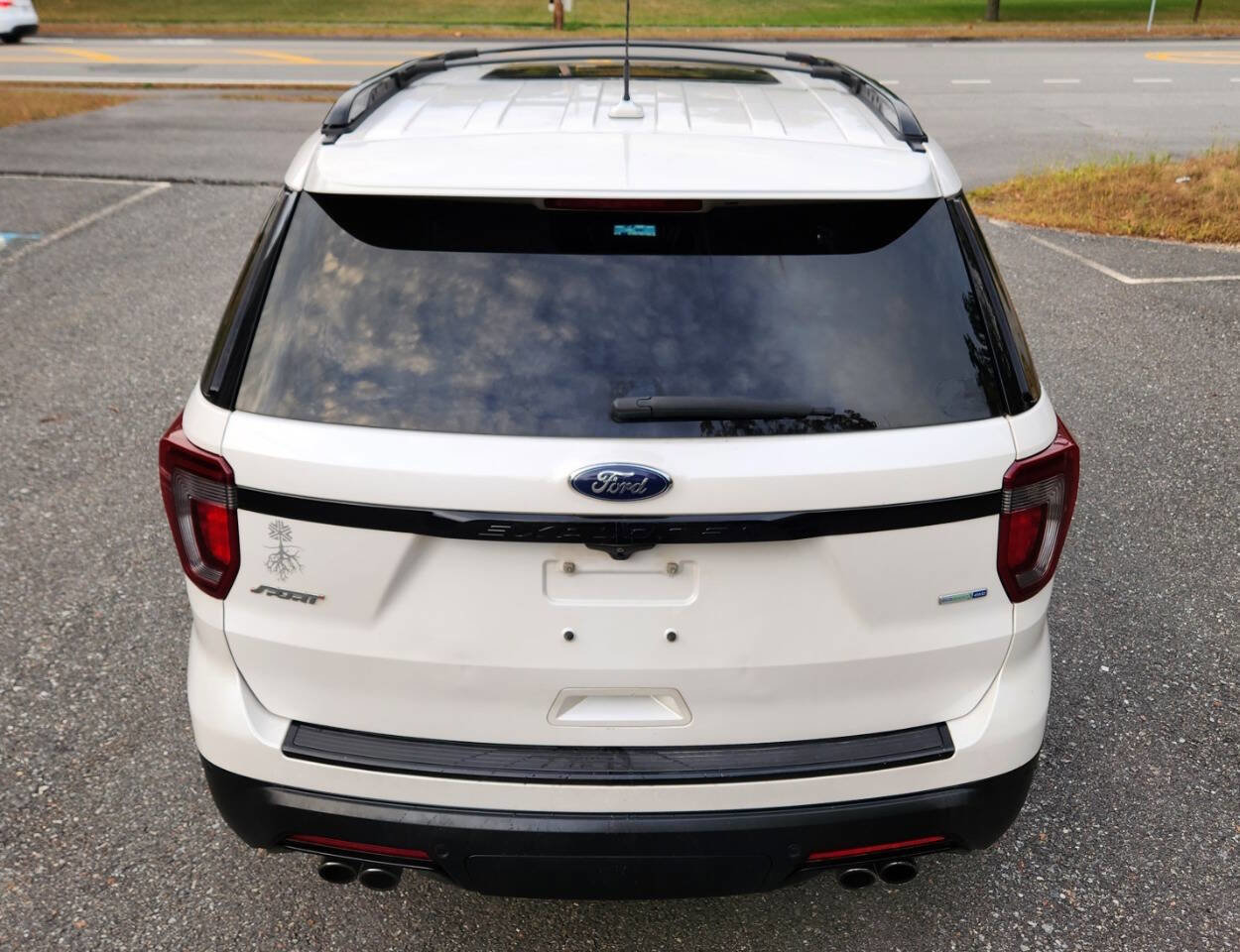 Used 2018 Ford Explorer Sport w/ Equipment Group 401A image 14