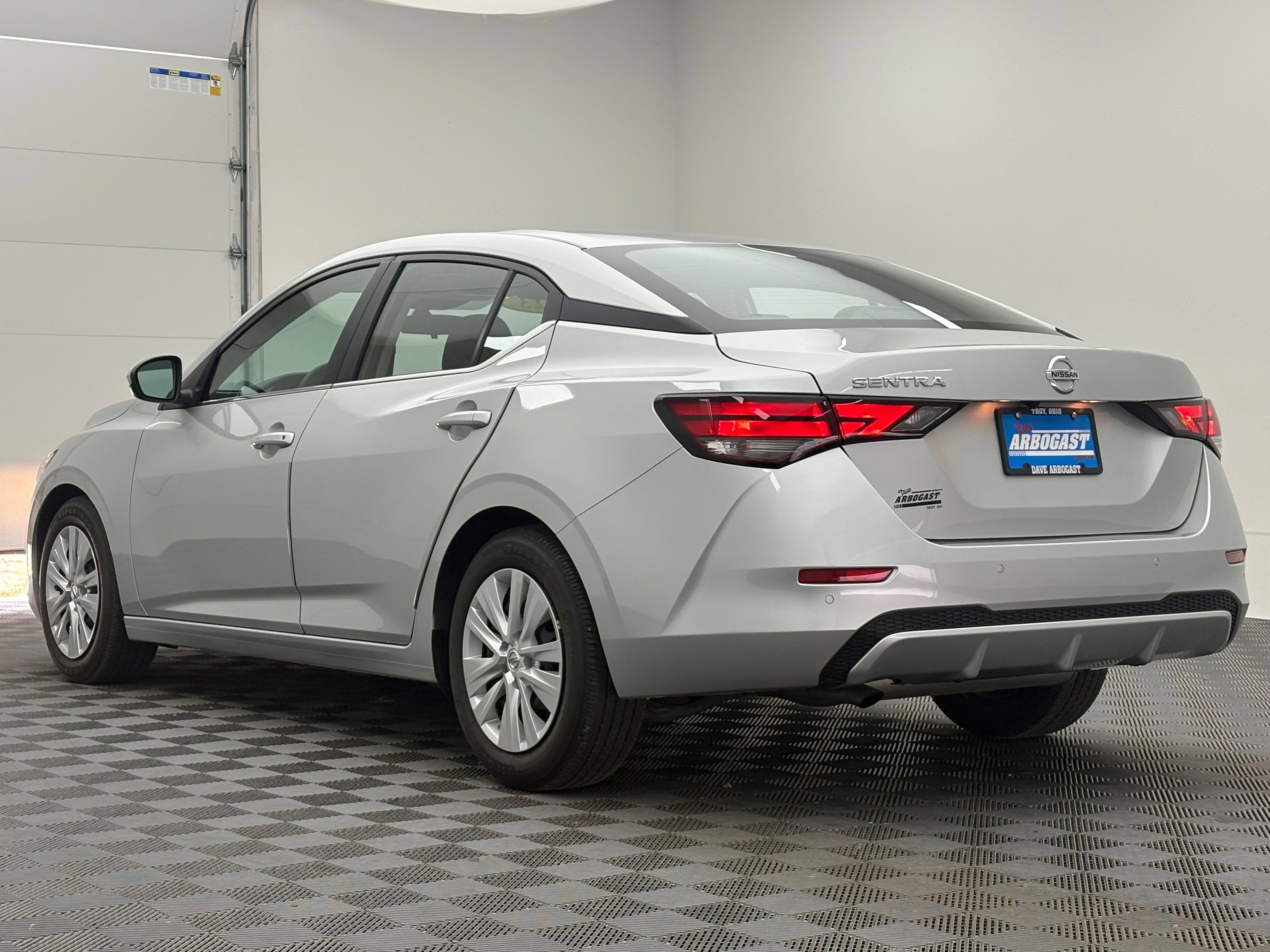 Used 2023 Nissan Sentra S FWD image 9