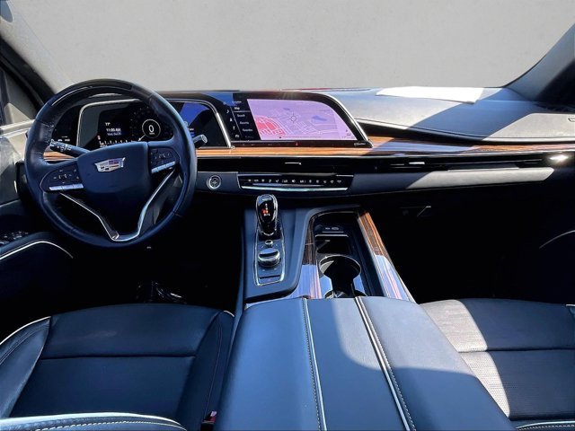 Used 2023 Cadillac Escalade Premium Luxury RWD image 16