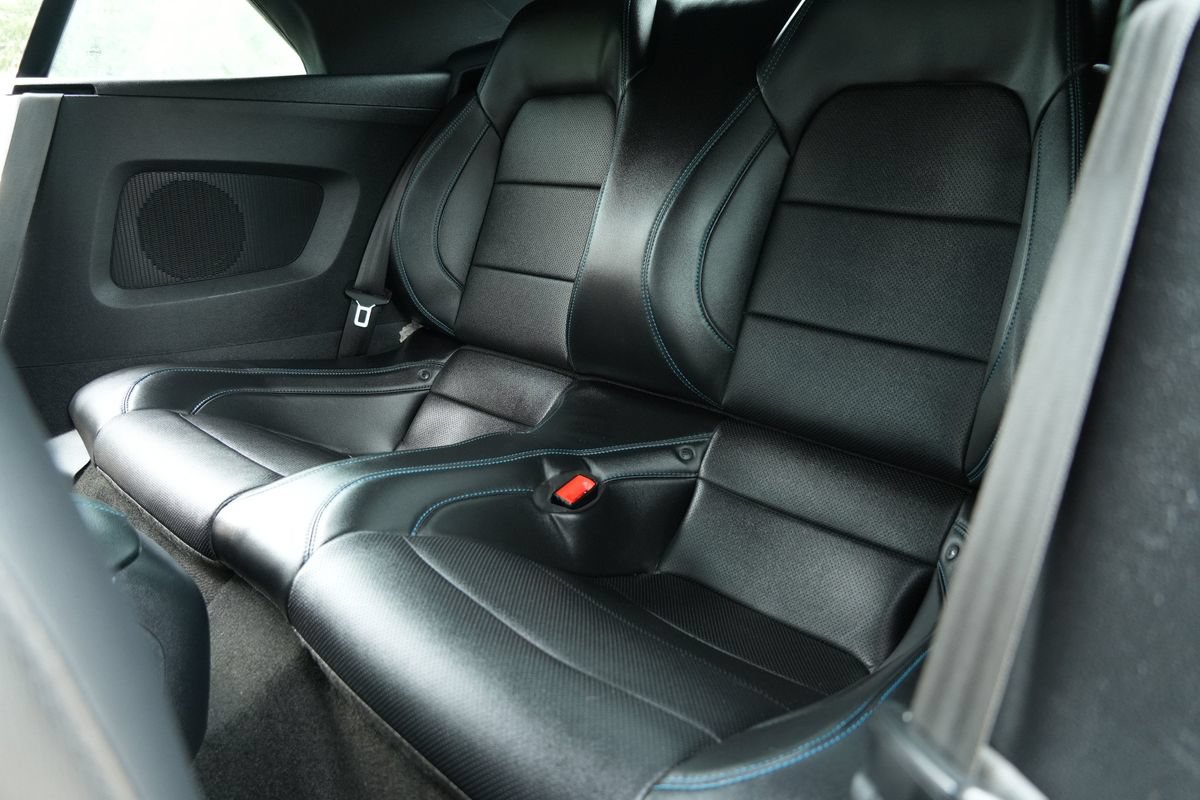 Used 2018 Ford Mustang GT Premium w/ Equipment Group 401A RWD image 11