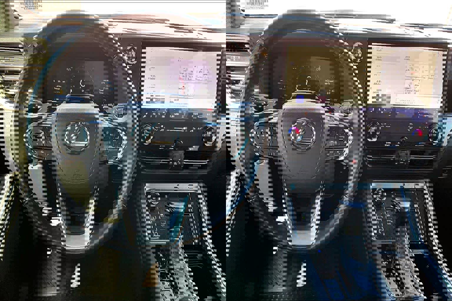 Used 2024 Lexus GX 550 w/ Cold Area Package image 6