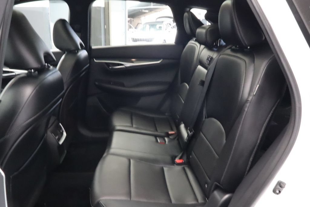 Used 2023 INFINITI QX50 Sport AWD/4WD image 33