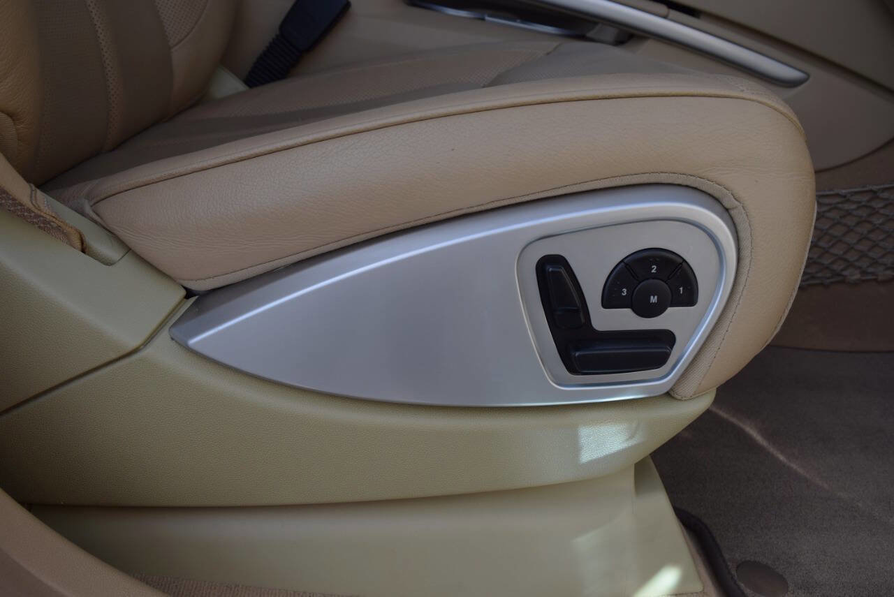 Used 2011 Mercedes-Benz GL 550 4MATIC image 41