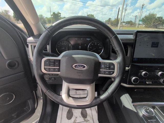 Used 2024 Ford Expedition Max XLT image 23