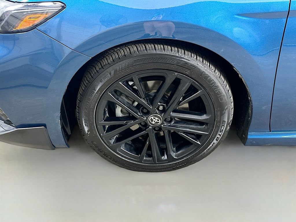 Used 2025 Toyota Camry SE FWD image 8