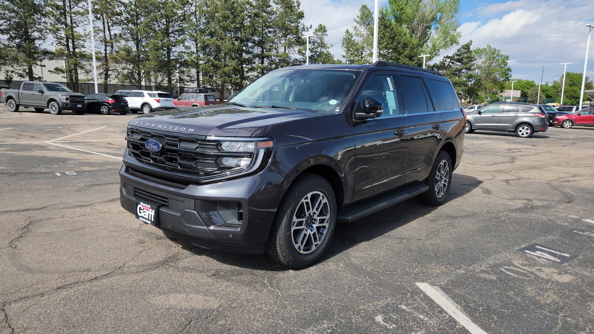 New 2026 Ford Expedition Active AWD/4WD image 2