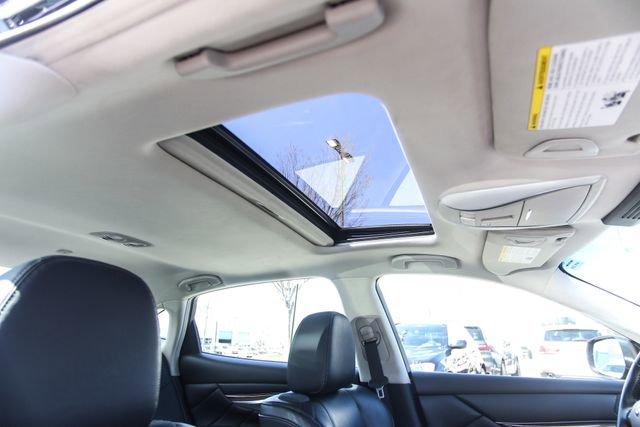 Used 2016 INFINITI Q70 L 3.7 w/ Deluxe Touring Package image 36