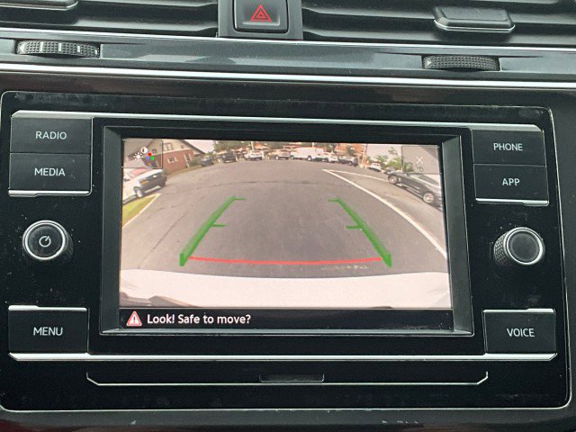 Used 2021 Volkswagen Tiguan S image 19