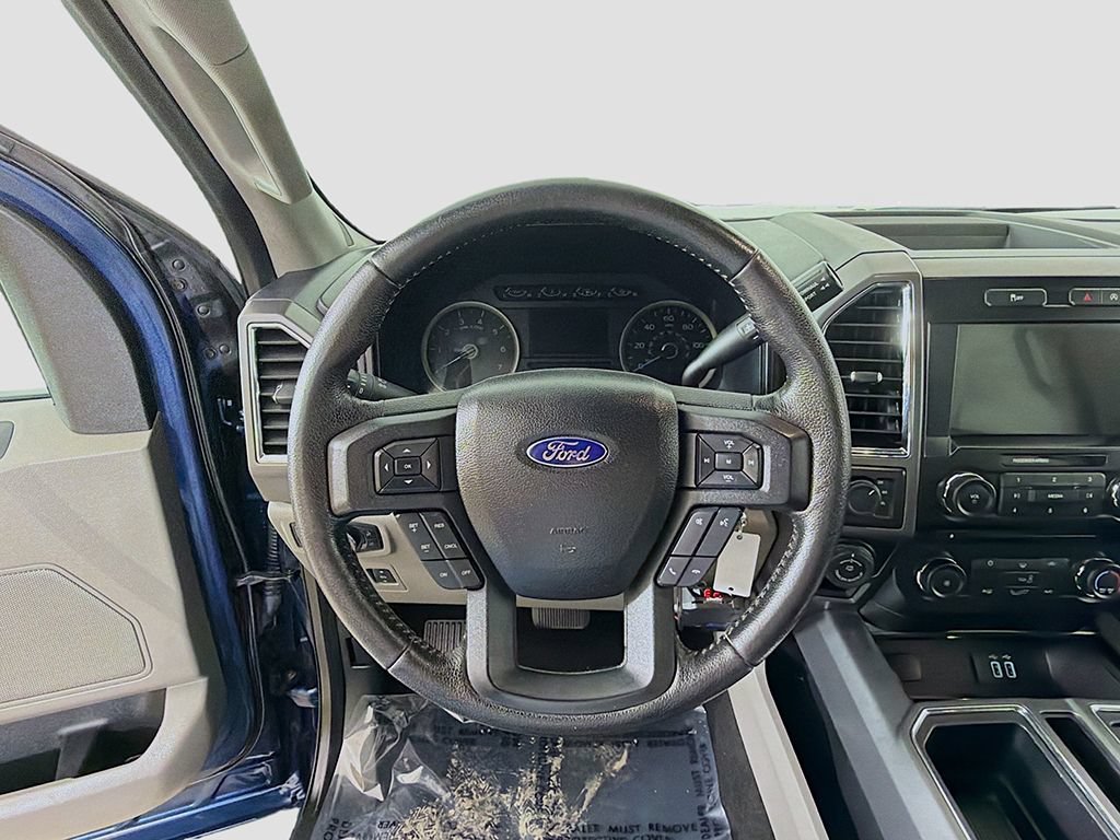 Used 2016 Ford F150 XLT w/ Equipment Group 302A Luxury AWD/4WD image 32