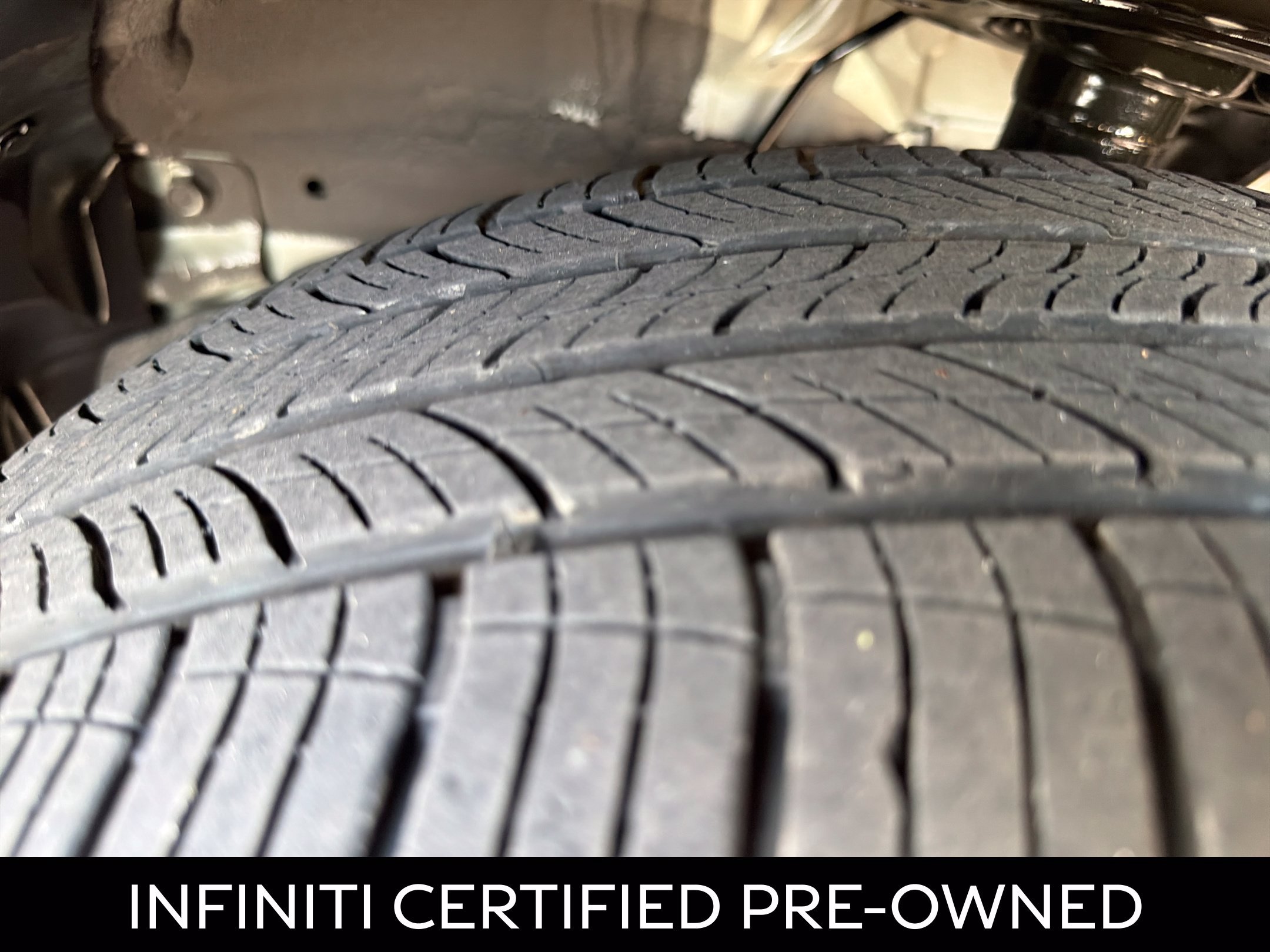 Certified 2026 INFINITI QX60 Luxe w/ Family Package FWD image 17