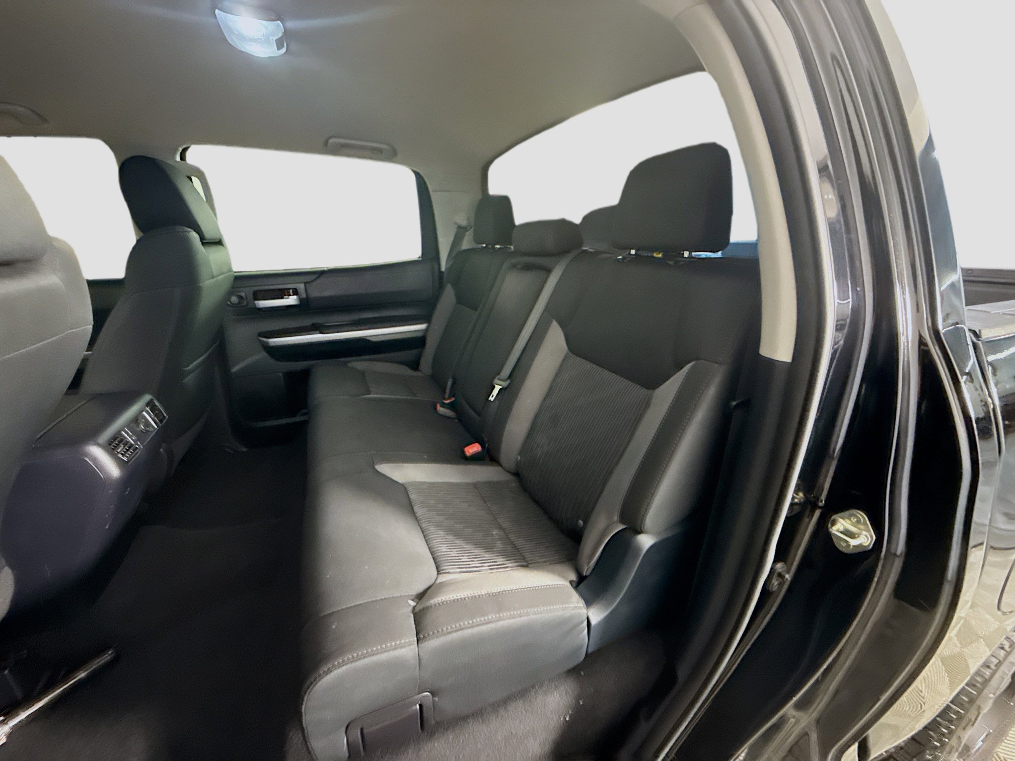 Used 2017 Toyota Tundra SR5 w/ SR5 Upgrade Package image 24