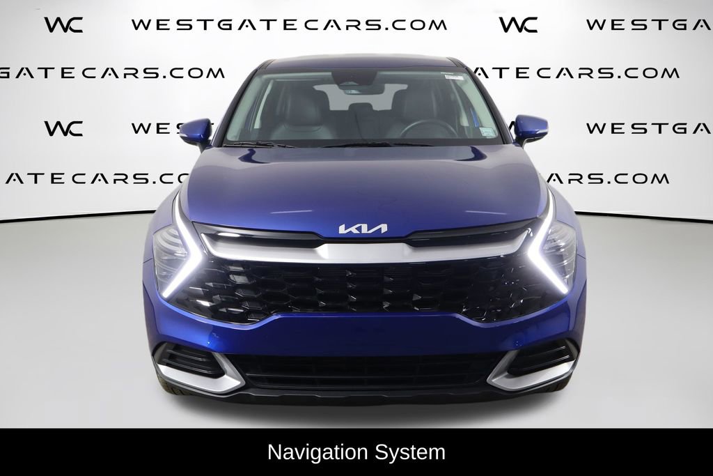 Used 2025 Kia Sportage EX image 2