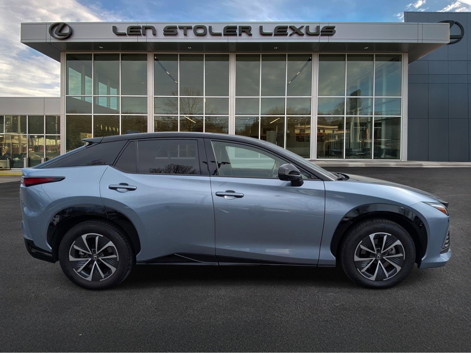 Certified 2024 Lexus RZ 450e Premium w/ Technology Package video 2