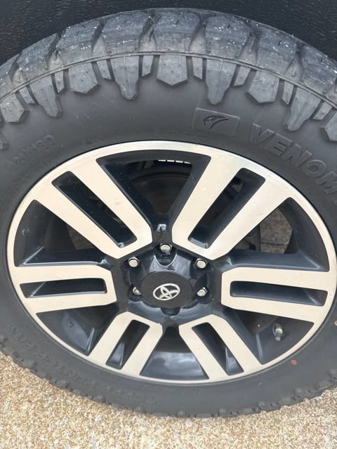 Used 2017 Toyota 4Runner Limited AWD/4WD image 12