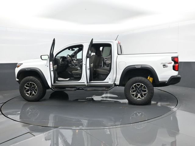 Used 2023 Chevrolet Colorado ZR2 image 30